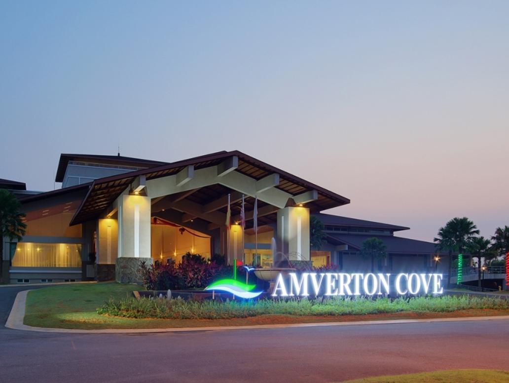 Amverton Cove Golf & Island Resort Banting  Exterior photo